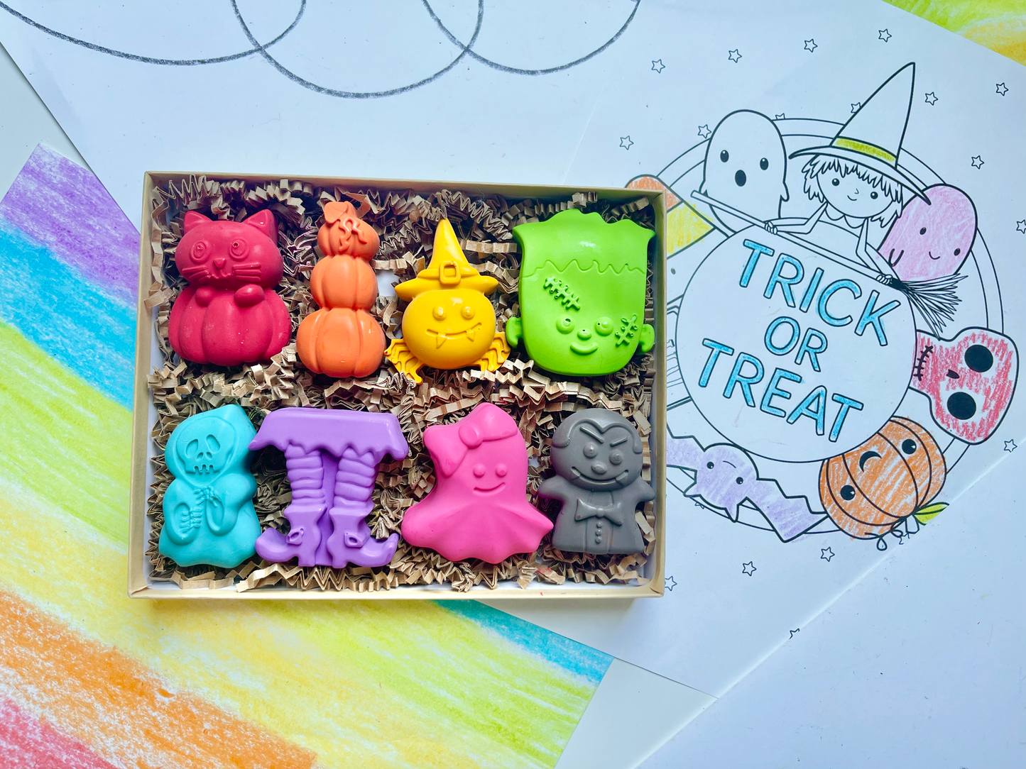 Halloween Crayons - Kids Halloween Gifts - Halloween Kids Gifts - Halloween Gifts For Kids - Boo Basket Stuffer - Halloween Party Favors