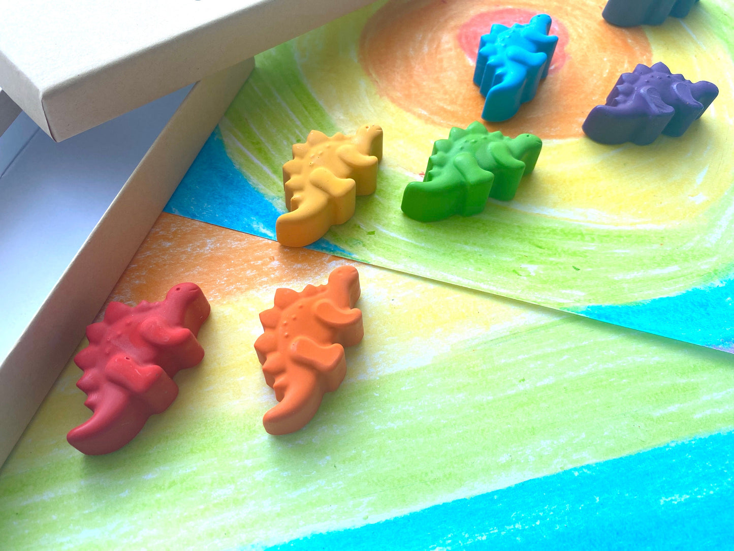 Dinosaur Crayons - Dinosaur Party Favors - Kids Gifts - Stocking Stuffers - Kids Birthday Gifts - Easter Basket Stuffers - Kids Party Favors