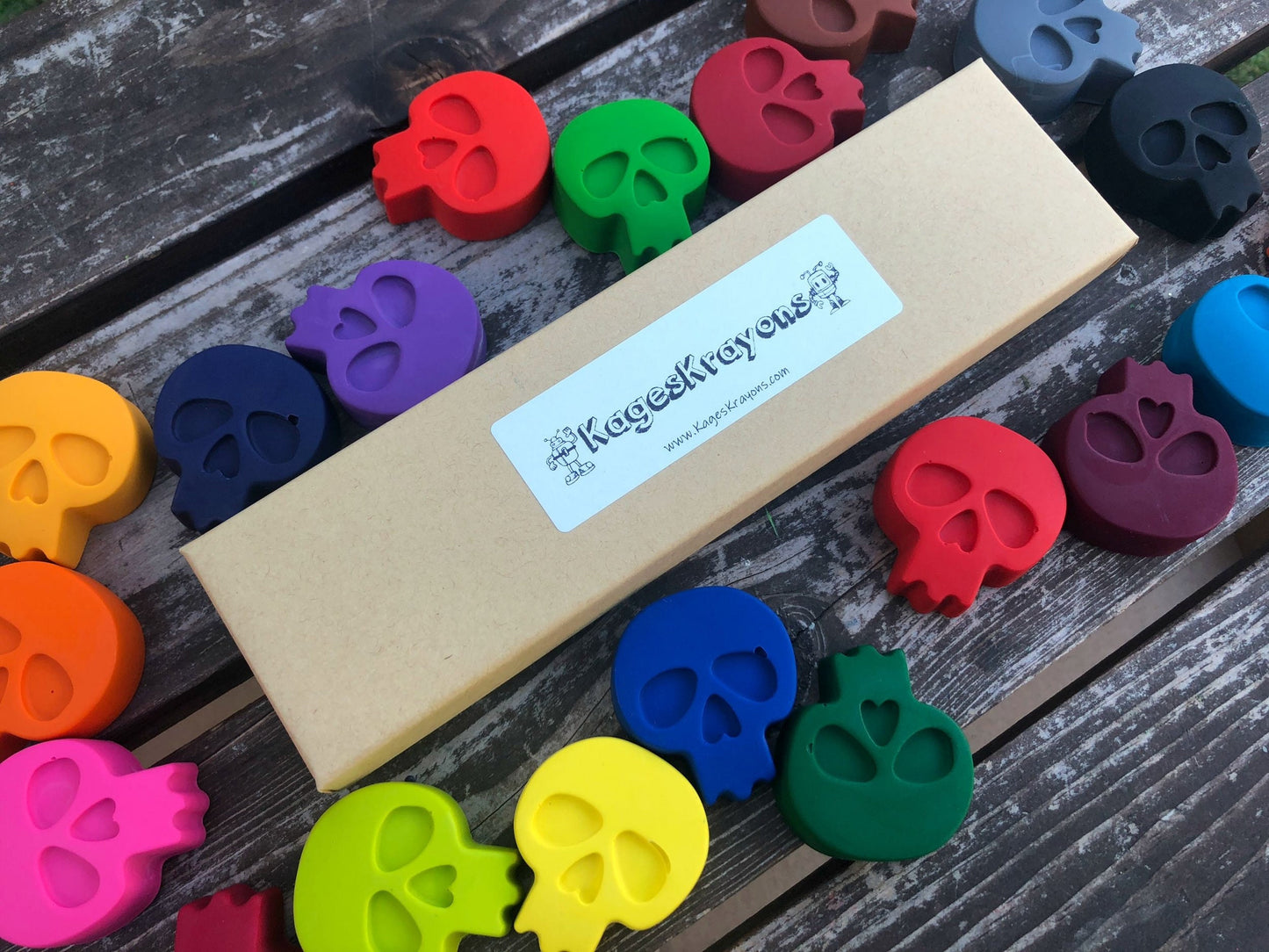 Halloween Skull Crayons - Halloween Treats - Halloween Gifts For Kids - Kids Gifts - Halloween Party Favors - Skull Party Favors - Kids Toys