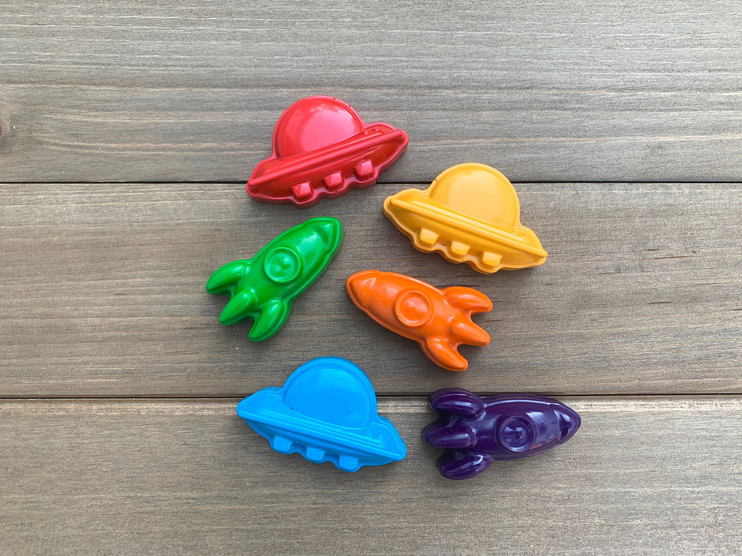 Outer Space Crayons - Rocket Party Favors - Kids Gifts - Gifts For Kids - Kids Birthday Gifts - Space Party Favors - Kids Party Favors - UFO