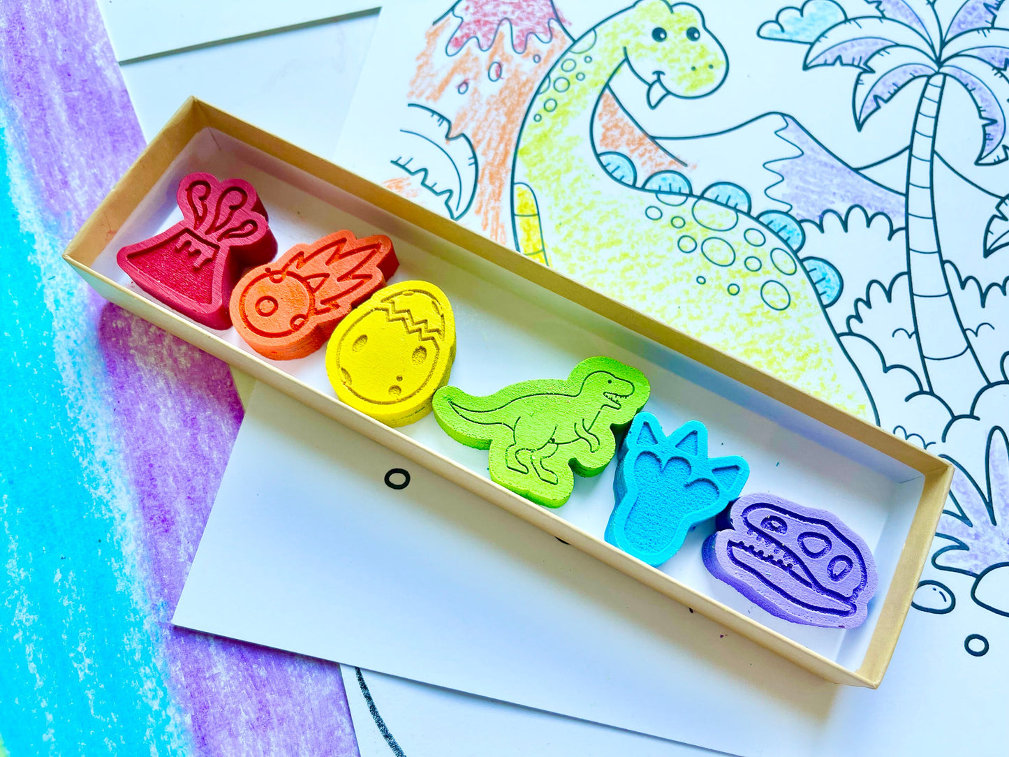 Jurassic Dinosaur Crayons - Dinosaur Party Favors - Kids Party Favors - Dinosaur Birthday - Kids Gifts - Gifts For Kids - Stocking Stuffers